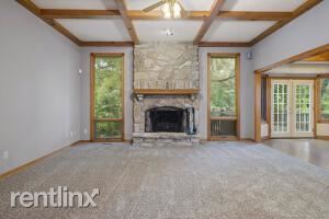 Building Photo - 4811 S Buckingham Ln