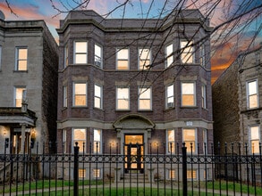 Building Photo - 6360 S Greenwood Ave