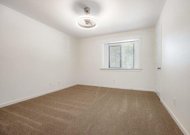 Foto del edificio - 1847 Gray Ridge Cove