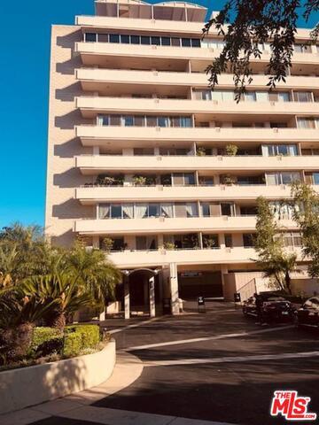 Building Photo - 1333 S Beverly Glen Blvd