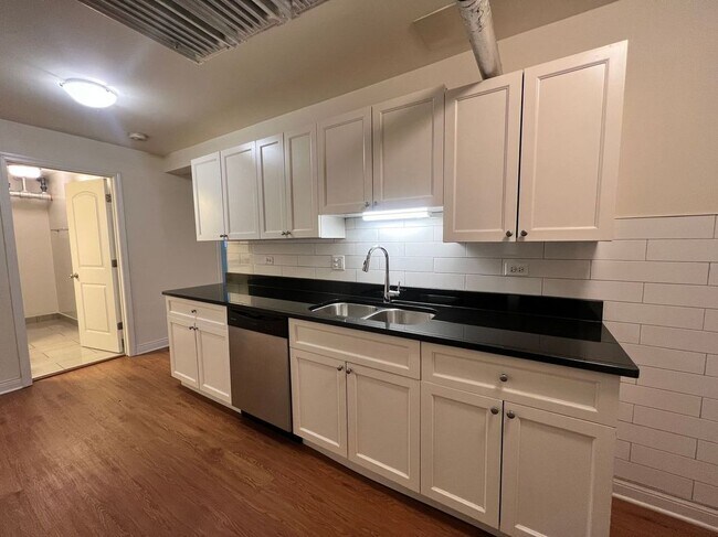 Foto del edificio - 712 W Grace St