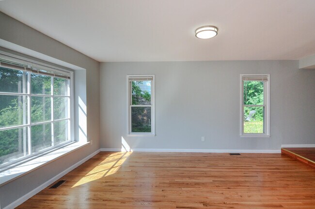 Foto del edificio - 3187 Plymouth Rd