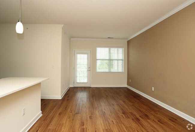 Living room - Reserve at Wauwatosa