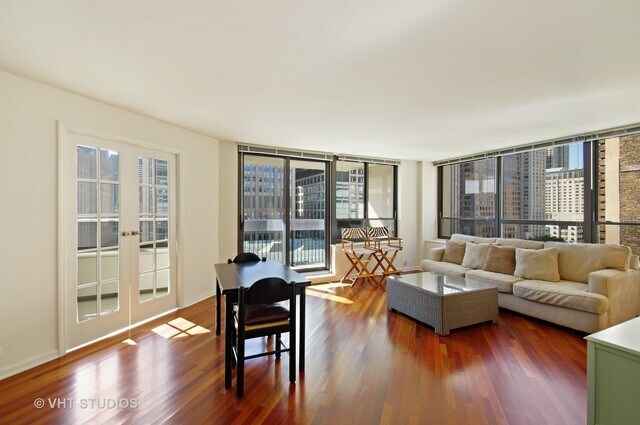 Foto principal - 222 E Pearson St