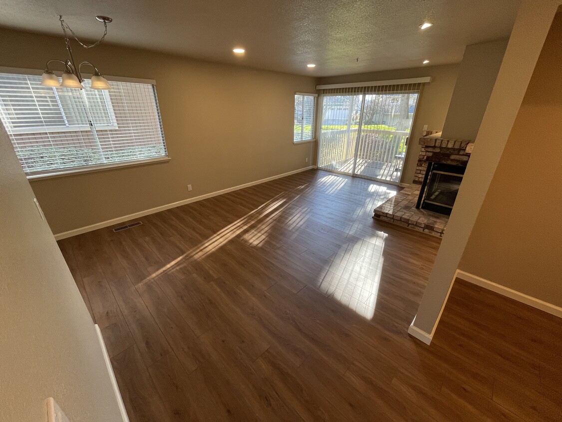 Foto principal - 310 Blanchard Ln