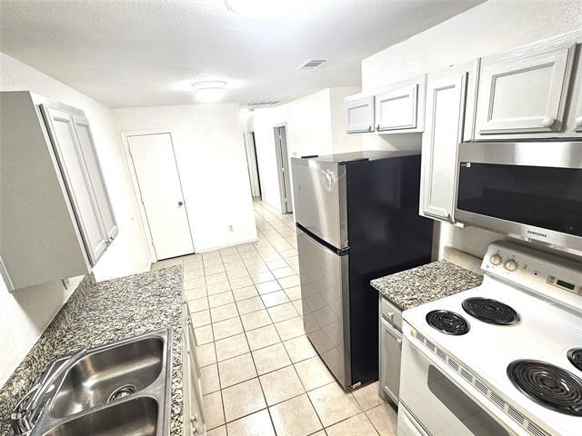 Foto principal - 2839 Avenue J