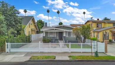 Building Photo - 3965 La Salle Ave