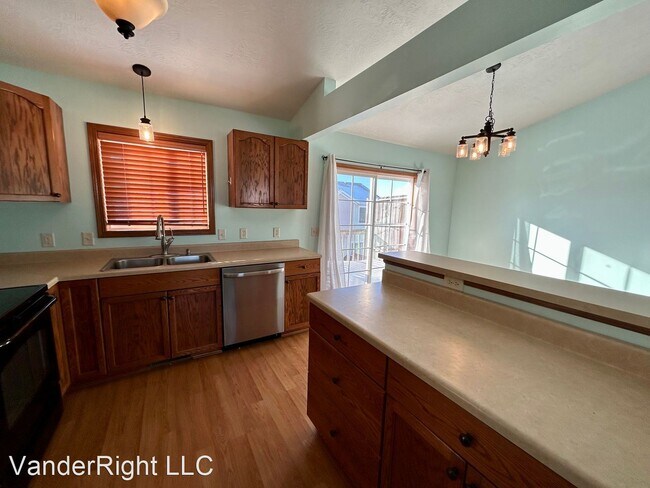 Foto del edificio - 2 br, 1 bath House - 1419 N Conifer Pl