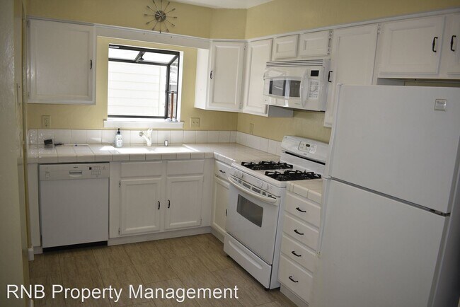 Foto del edificio - 2 br, 1 bath House - 1083 Santa Ynez Way