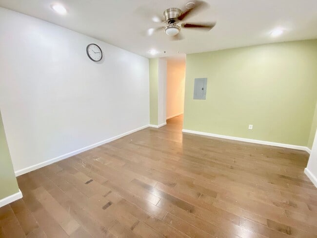 Building Photo - 120 S 46th St