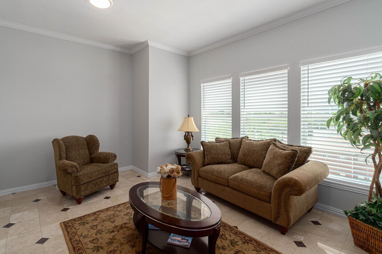 800 E 15th St Unit 307, Plano, TX 75074 Condo for Rent in Plano, TX