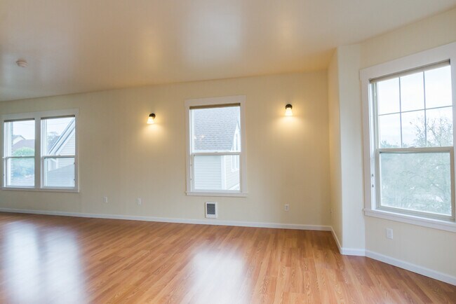 Foto del edificio - 3010 E Spruce St