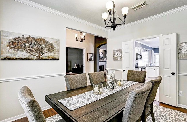 Foto del edificio - 38 Hollylaurel Dr