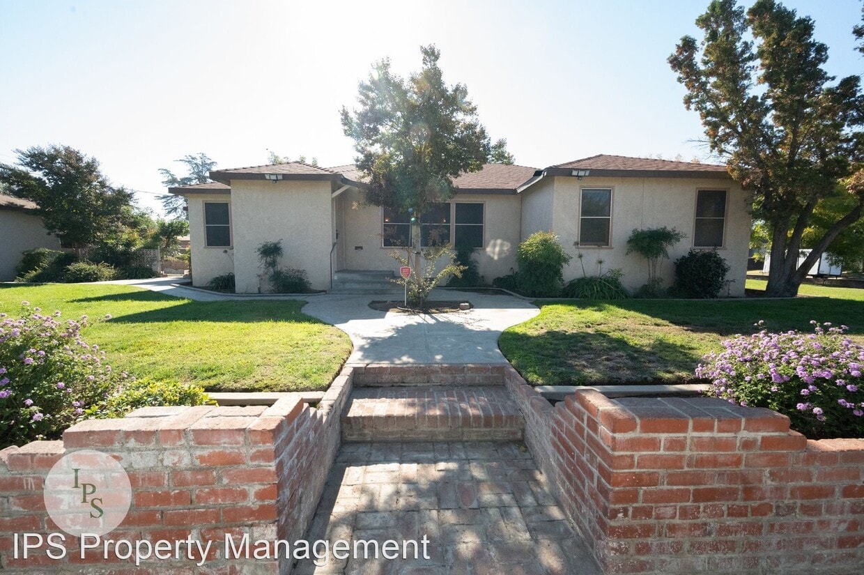 15271 W E St, Kerman, CA 93630 House Rental in Kerman, CA