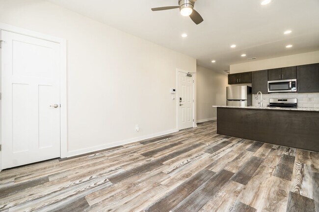 Kitchen/Living - 289 S Champion Ave