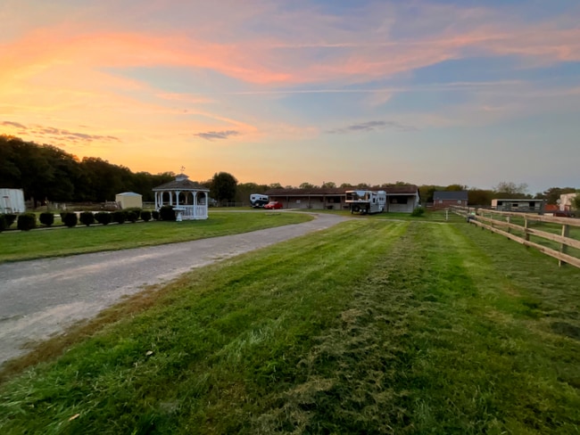 Photo - 10941 Tippett Rd (Clinton, MD) House