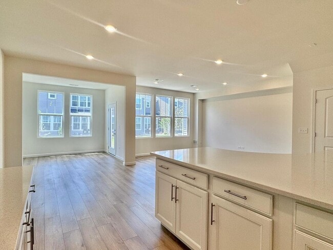 Building Photo - 667 Switchgrass Wy