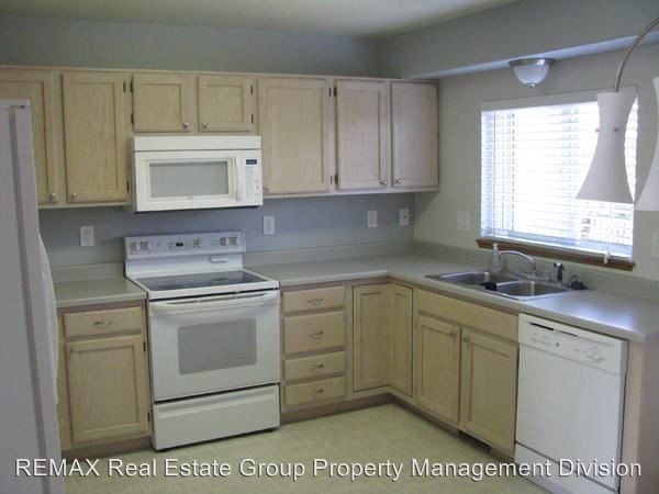 Building Photo - 4 br, 3 bath House - 6705 Bear Tooth Dr.