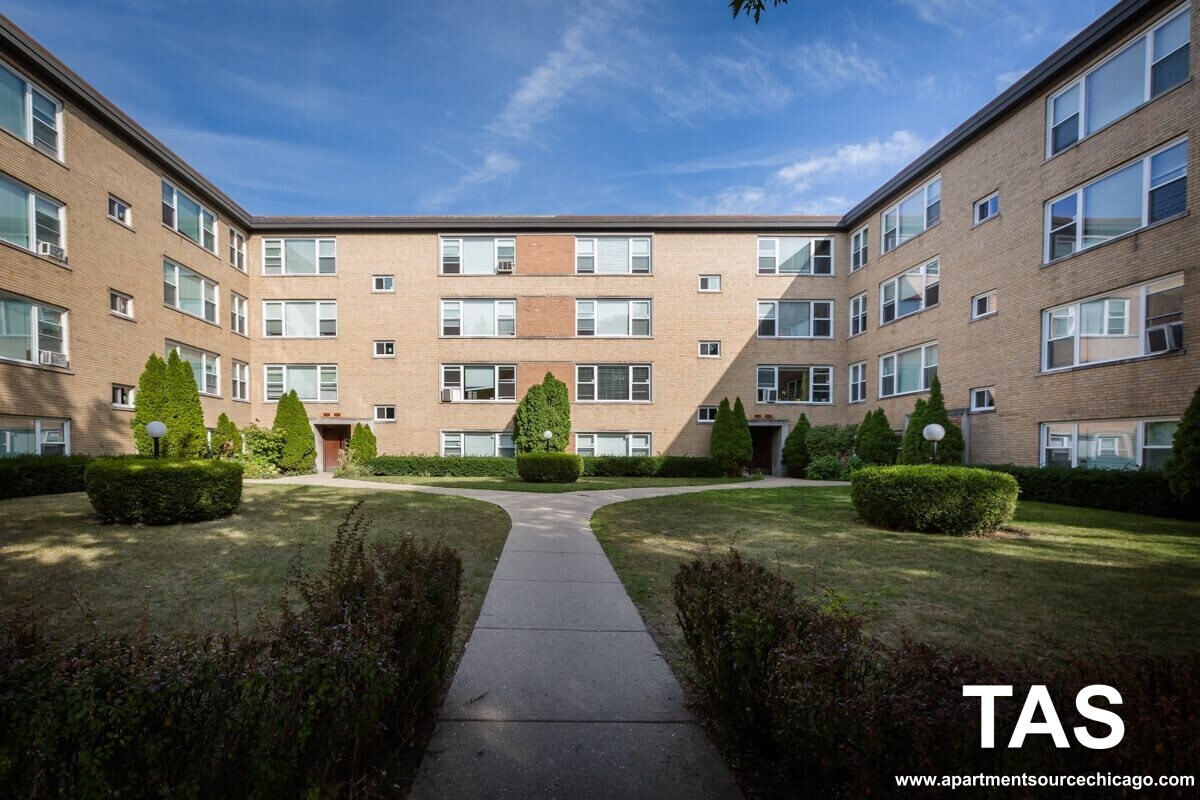 Building Photo - 7545 N Bell Ave