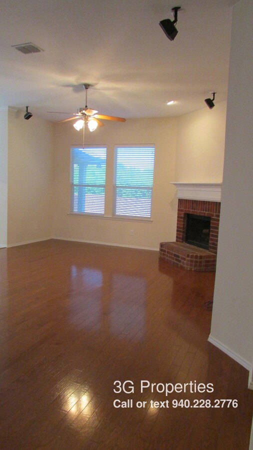Building Photo - 5844 Red Drum Dr