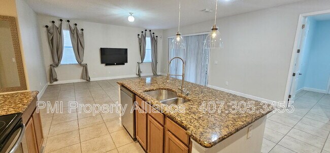 Building Photo - 7118 Broomshedge Tr
