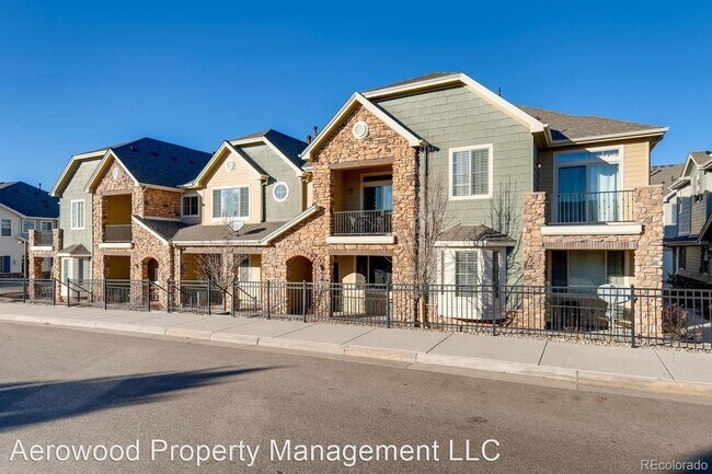 Foto del edificio - 3 br, 2 bath House - 9050 E. Phillips Lane