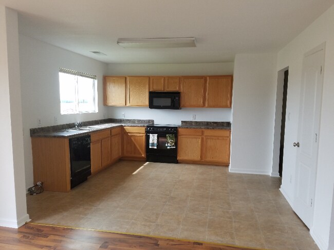 Foto del edificio - 3207 Avalon Lake Dr SW