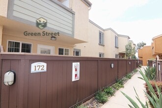 Building Photo - 5252 Balboa Arms Dr