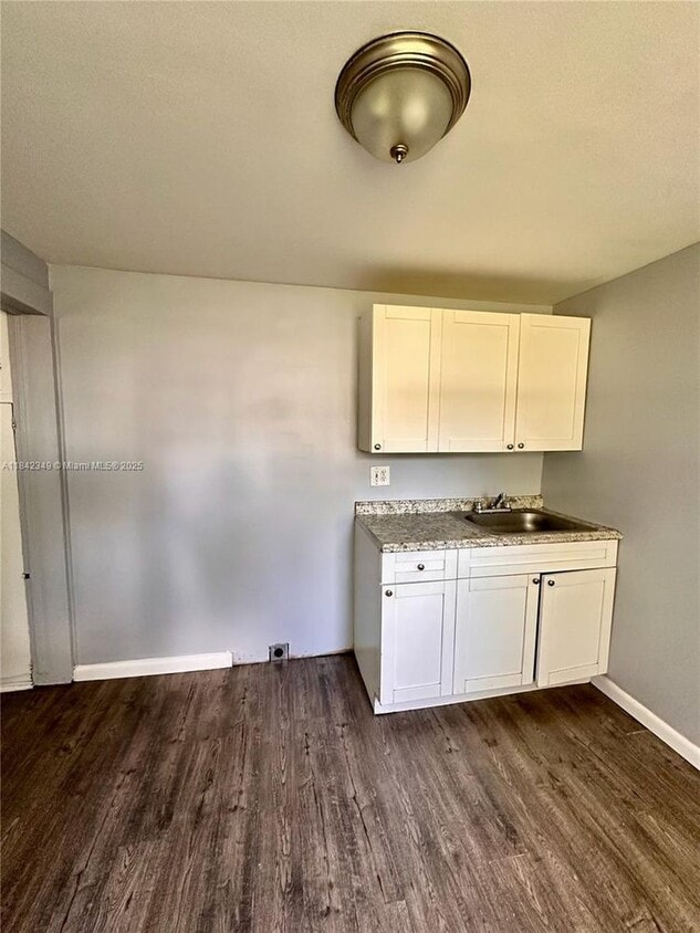 Photo - 6326 NW 4th Ave-2-2
