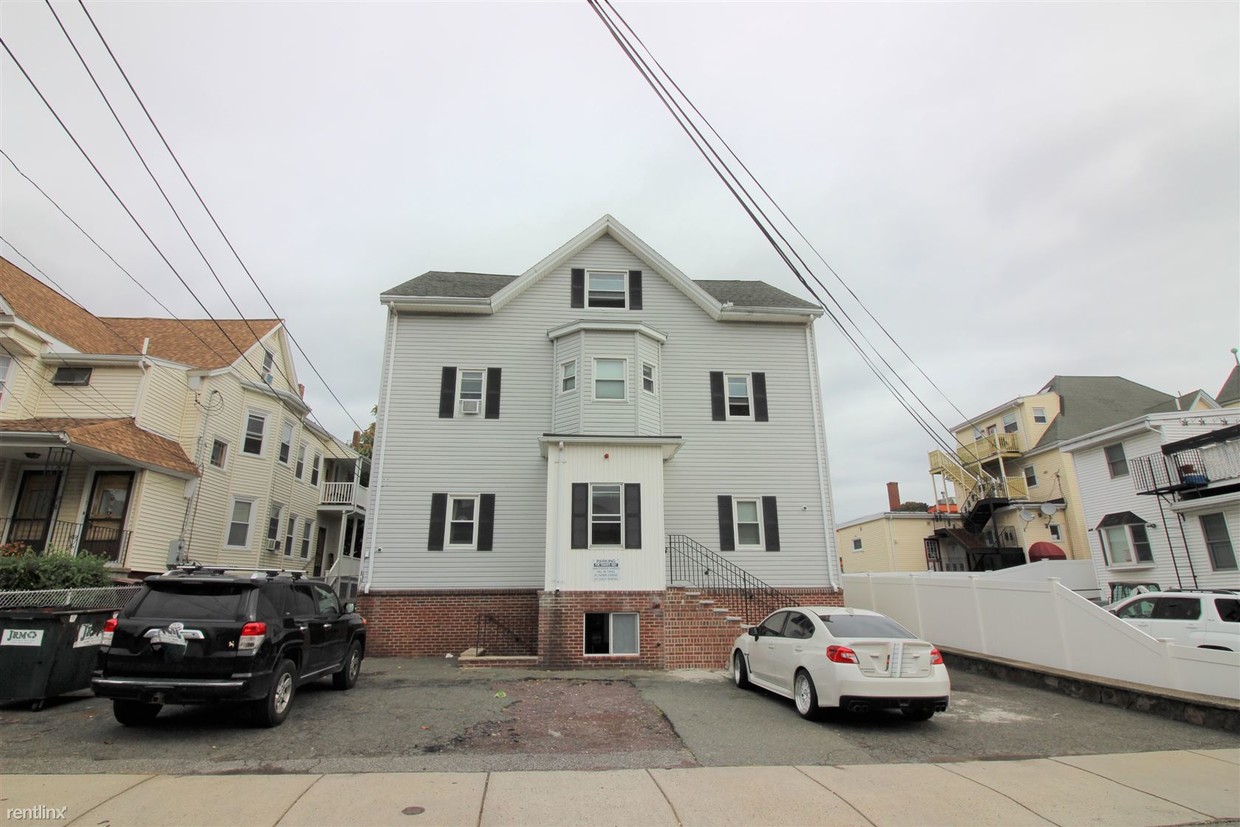 Primary Photo - 11 Ellsworth St