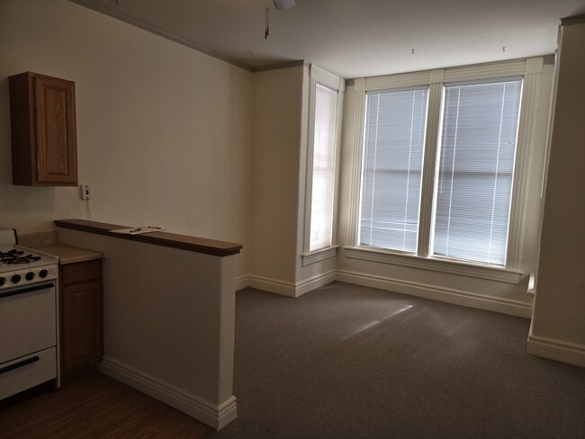 Living room and kitchen - 308 Solano St