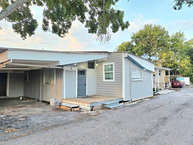 Foto del edificio - 4419 W Bayshore Dr