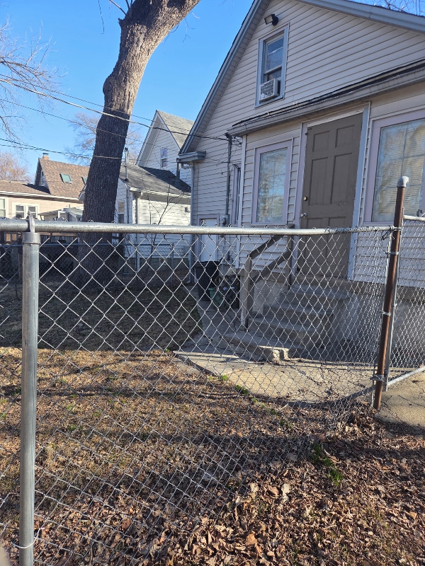 Building Photo - 4408 Cambridge St