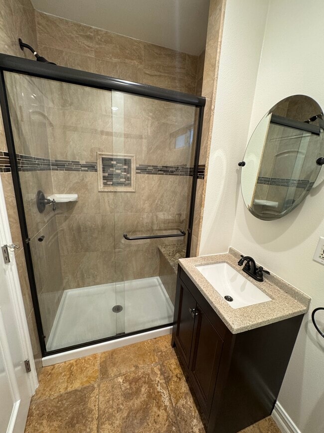 Foto del edificio - 7316 White Oak Ave