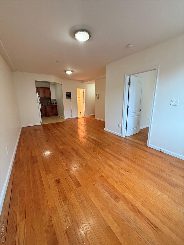 Foto principal - 141-27 84th Dr