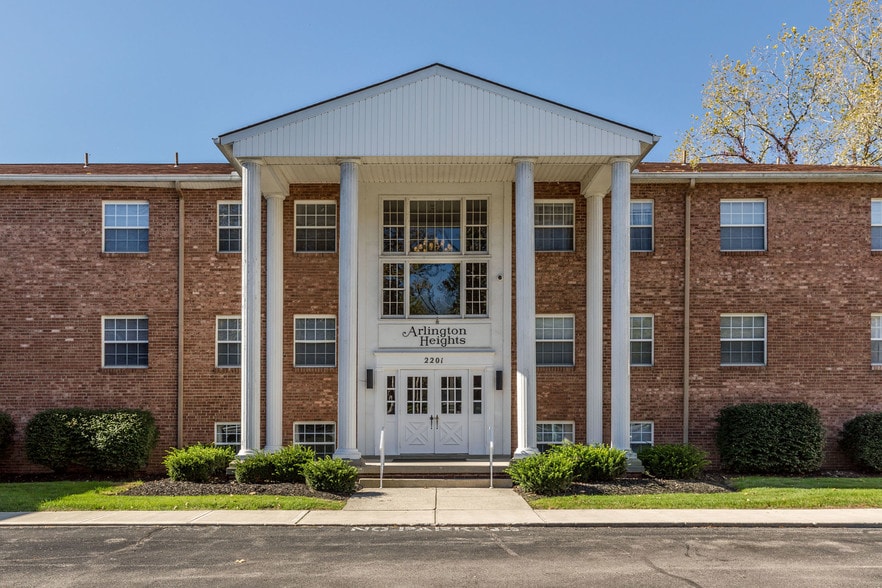 Arlington Heights Apartments