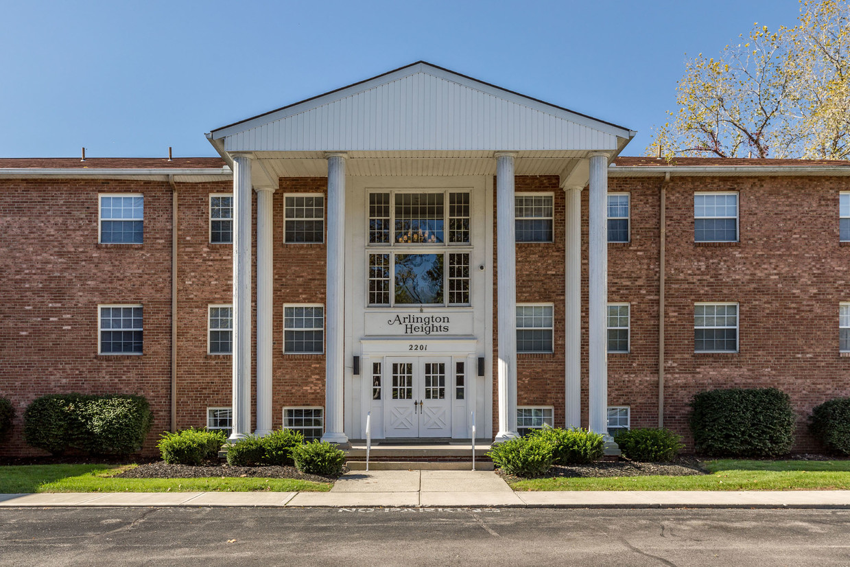 Primary Photo - Arlington Heights Apartments