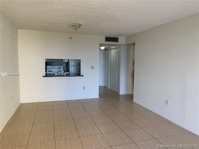 Foto del edificio - 9688 Fontainebleau Blvd