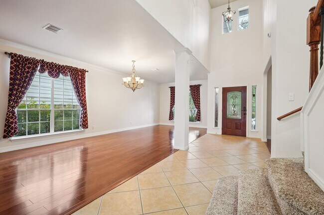 Building Photo - 519 Catanbo Ct