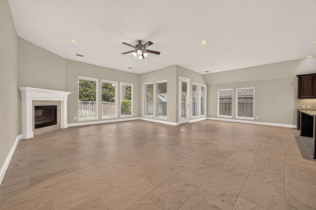 Foto del edificio - 27124 Holtwood Grove Rd