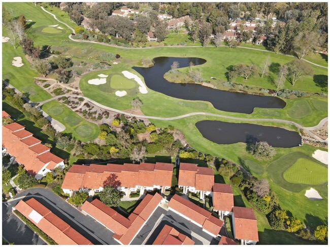 Building Photo - GORGEOUS VIEW CONDO ON THE GOLF COURSE!!!