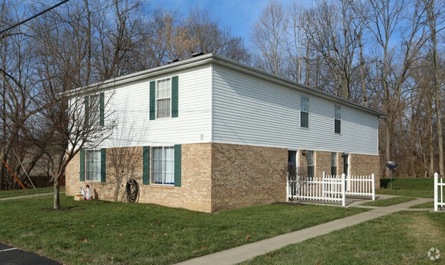 Building Photo - Chartwell Apartments