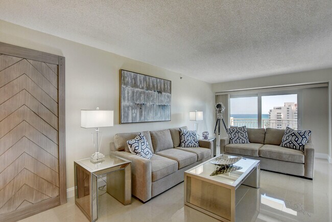 Foto del edificio - 3301 S Ocean Blvd