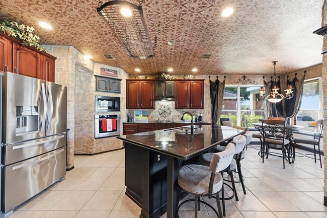 Building Photo - 11823 Canyon Mills Dr