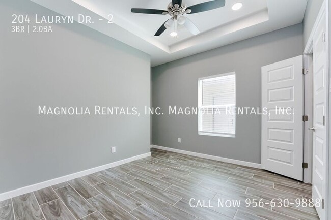 Building Photo - 204 Lauryn Dr