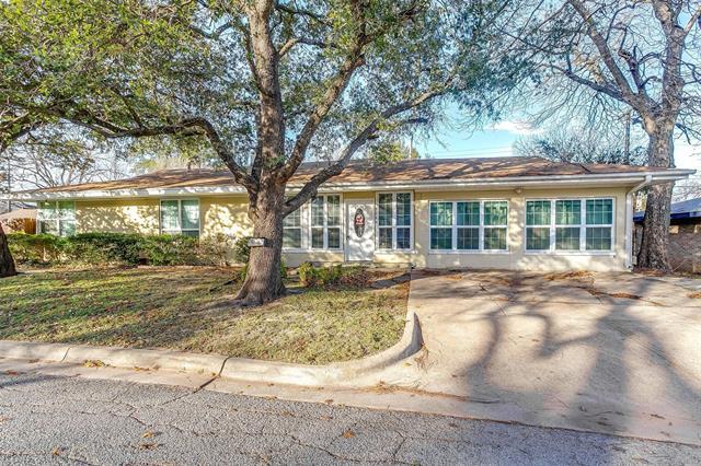 Foto principal - 3244 Lubbock Ave