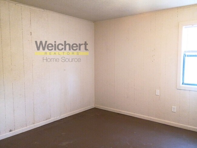 Foto del edificio - Affordable 2BR with W/D Hookups & Easy Highway Access