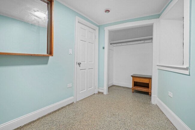 Foto del edificio - 2321 S Albany Ave