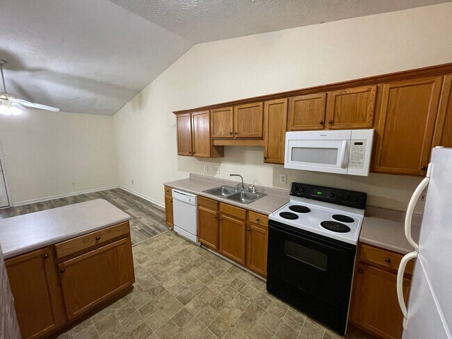 Building Photo - 522 Longview Drive