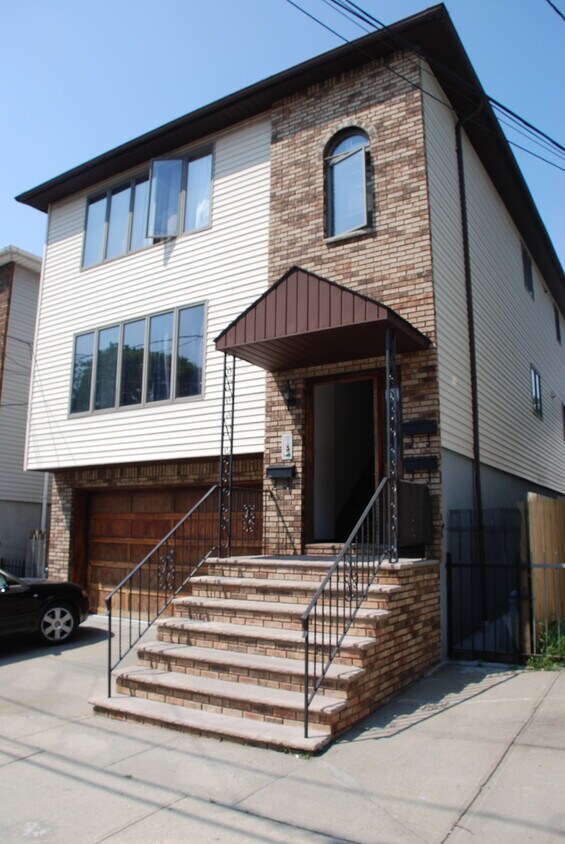 70 Stuyvesant Ave Unit 2, Jersey City, NJ 07306 Apartments in Jersey